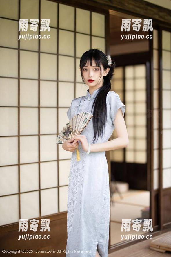 秀人网 - 写真的圣诞魔法：李丽莎为你展示如何把美图和糖果结合，如果不美，你自己去问鹿！