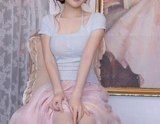 秀人网 – 就在这里，下载清妙的棉袜作品，免费又不心疼。