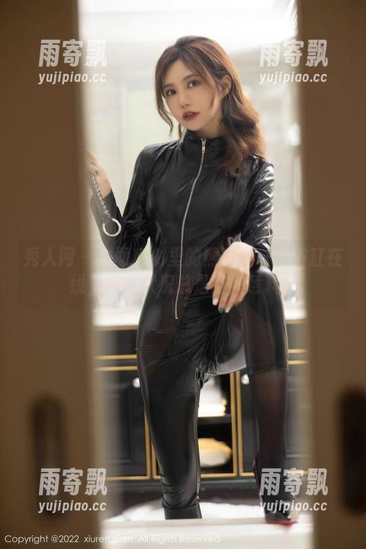 秀人网 - 水面反射里的熊小诺——浴缸在线，高清状况总是出人意料！