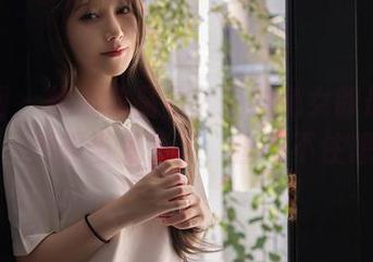 秀人网 – 跪求邹晶晶女王的兔女郎最新美图，不想当兔子了，但忍不住想看