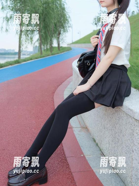 紧急企划 - 听说小恩的黑白系列图片很特别,莫名想去下载一波带回家。 紧急企划 - 听说小恩的黑白系列图片很特别,莫名想去下载一波带回家。