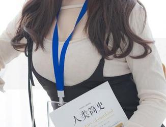 紧急企划 – 见希最新一辑：白衬衫之所以好，是因为它能挡住所有琐碎！
