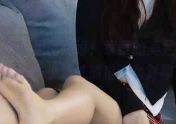绮梦摄影 – 原图高清！章章的美足照，这得拍了多少张才能出这么对称？