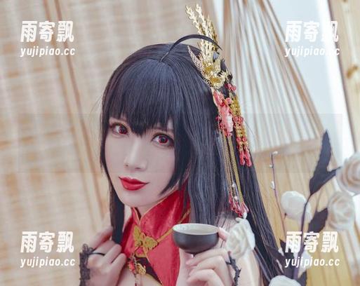羊大真人全套呈现:圣路易斯礼服,41度的优雅,略带一丝叛逆 羊大真人全套呈现:圣路易斯礼服,41度的优雅,略带一丝叛逆