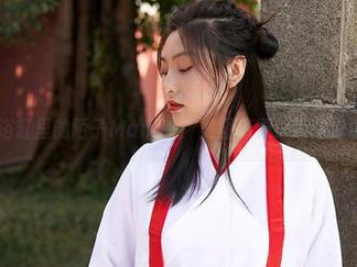 蜜桃社 – 浴缸里的陌子Mandy：美图资源，还是泡沫的浪漫？