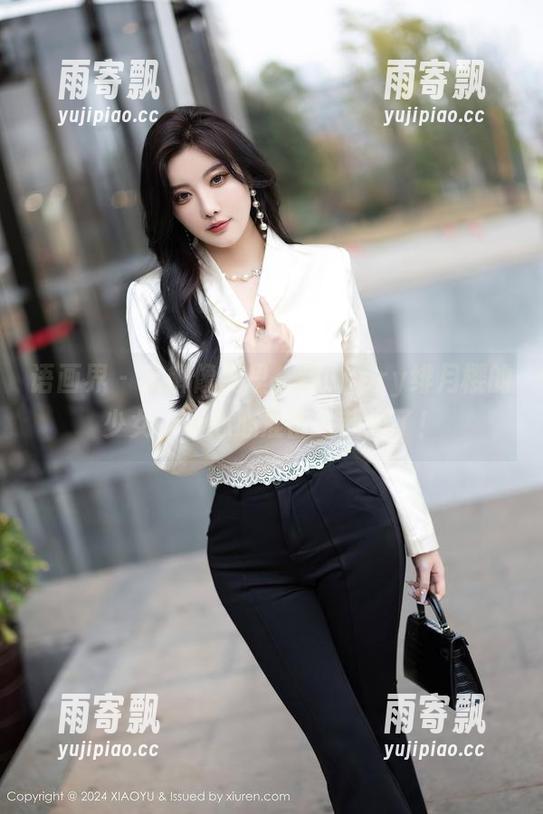 语画界 - 高解像度里,看Chery绯月樱的少女,小心心准备飞起来了! 语画界 - 高解像度里,看Chery绯月樱的少女,小心心准备飞起来了!