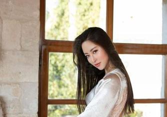 魅妍社 – 借个在线资源，看看丽Yovi的妹妹也是个宝贝吗？