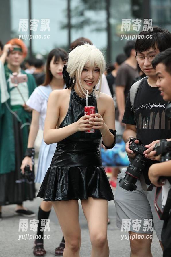 魔镜街拍 - 凯恩的在线写真:心被点燃了,情不自禁 魔镜街拍 - 凯恩的在线写真:心被点燃了,情不自禁