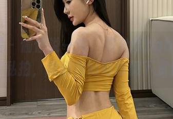 微密圈 – 偷偷说一句，黎允熙baby的裤里丝私拍，我们得好好珍藏下资源。